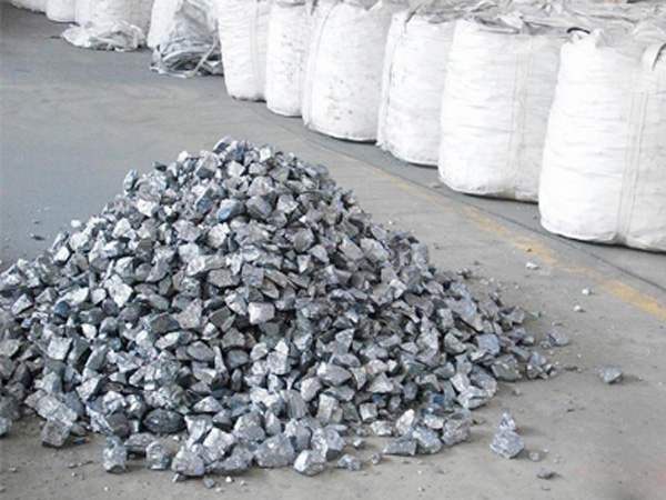 年中將至，鋼鐵行業去產能不樂觀